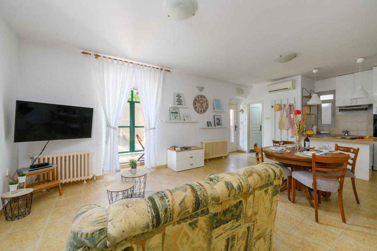 Apartman Aleksandra Pula Dış mekan fotoğraf