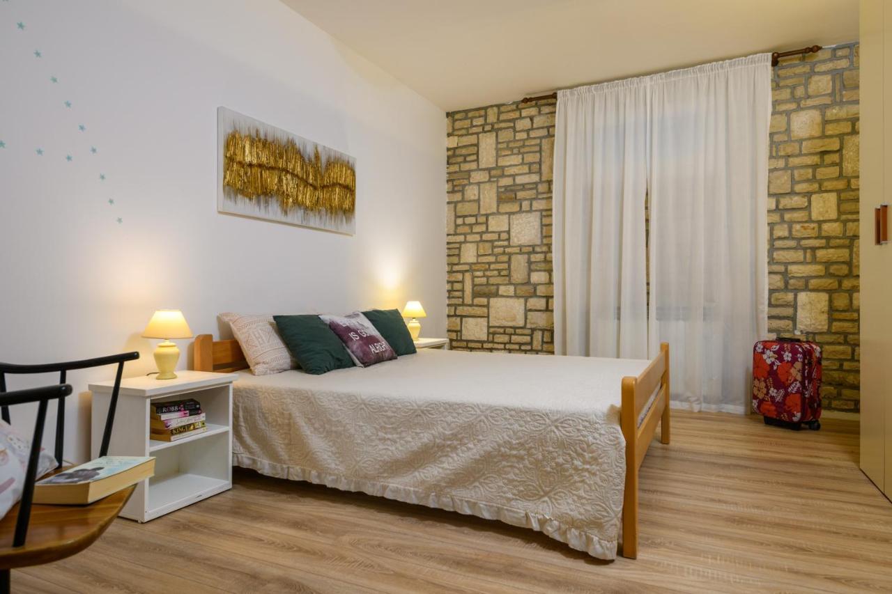 Apartman Aleksandra Pula Dış mekan fotoğraf